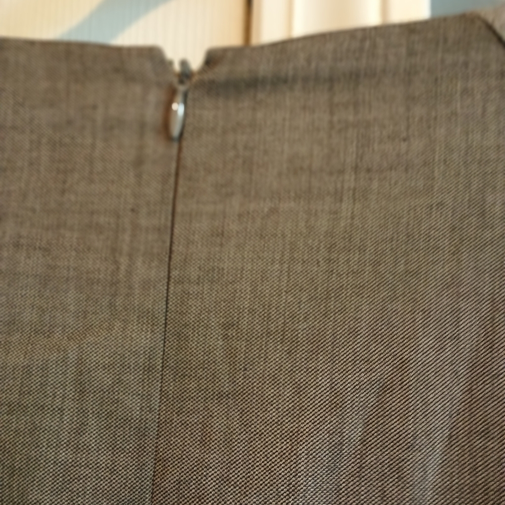 Antonio Melani Sheath Dress Size 6 Short Sleeve Lined Zipper Back Quiet Luxury - Picture 13 of 13